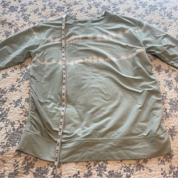 Isabel Maternity Blue Tie-Dye Maternity Sweatshirt Size Large - Picture 6 of 7